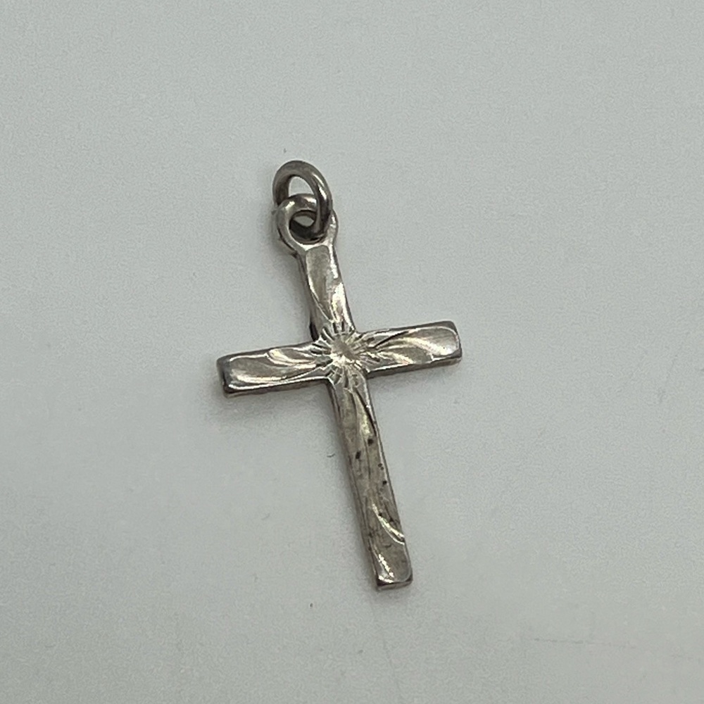 Vtg 925 Sterling Silver Etched Cross Charm / Pendant